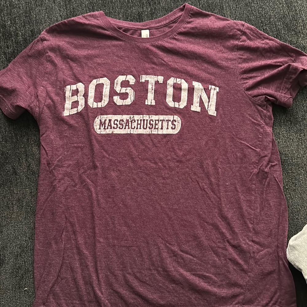 BOSTON Tshirt Size Large
